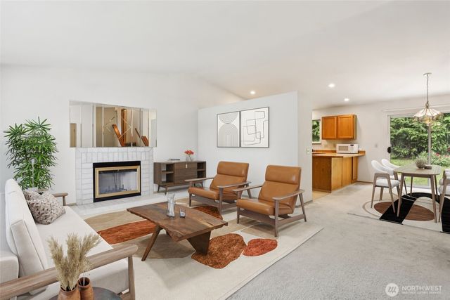 12515 NE 107th Place, Kirkland, WA 98033