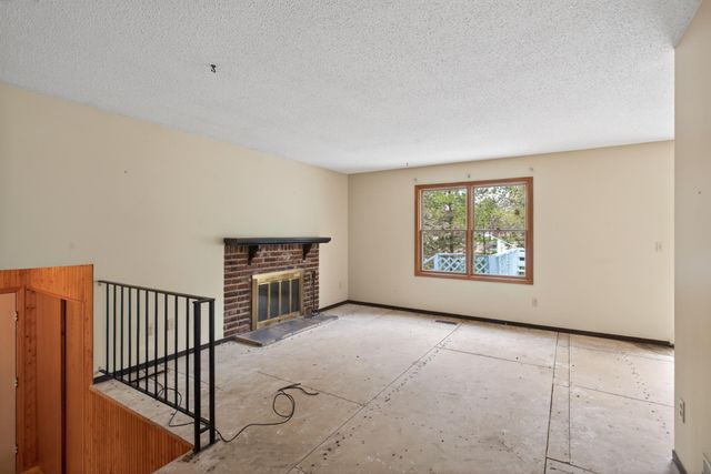 7748 Cayenne Plaza W, Woodbury, MN 55125