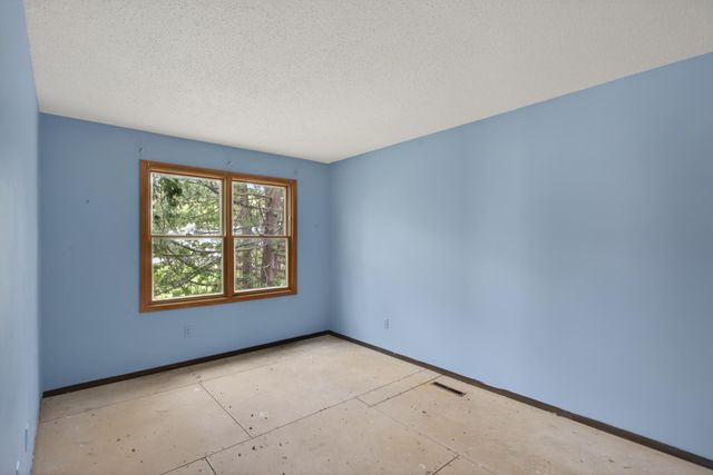 7748 Cayenne Plaza W, Woodbury, MN 55125