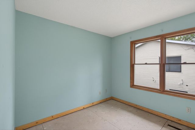7748 Cayenne Plaza W, Woodbury, MN 55125