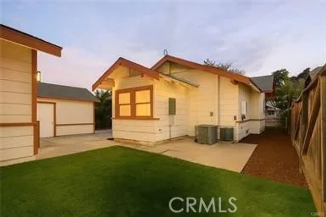 1350 E 8th, Long Beach, CA 90813