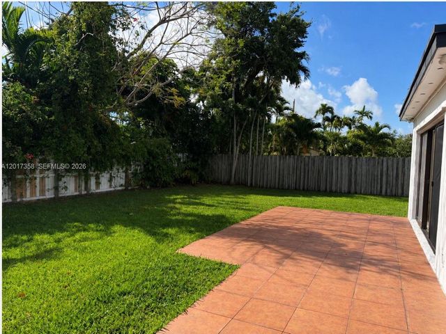 21011 NE 25th Ct, Miami, FL 33180