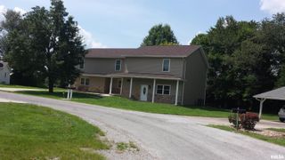 34 VILLAGE Drive # 1, Carbondale, IL 62902