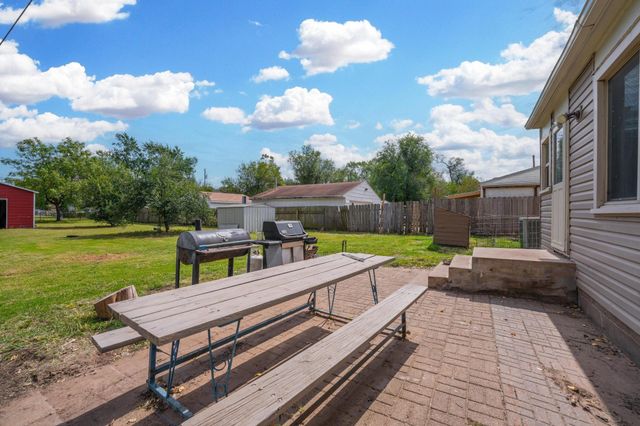750 N Bebe, Wichita, KS 67212