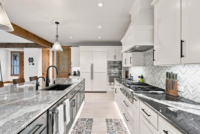 3503 E WINRAY DR, Hayden, ID 83835
