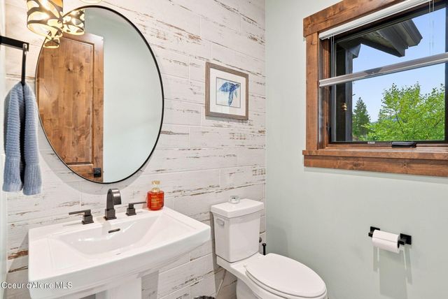 3503 E WINRAY DR, Hayden, ID 83835