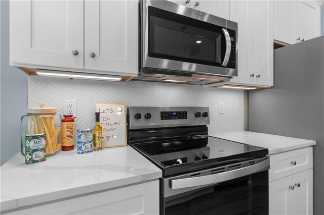 3672 Donovan Circle, Loganville, GA 30052