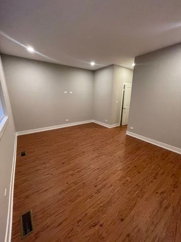 215 S Hamilton Avenue 1N, Chicago, IL 60612