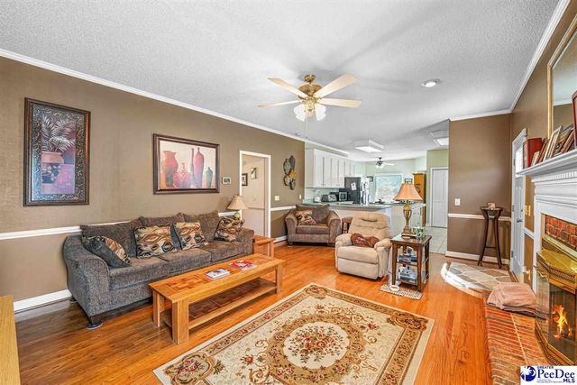 304 Crepe Myrtle Ln, Hartsville, SC 29550