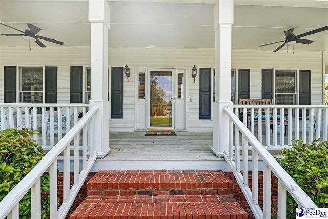 304 Crepe Myrtle Ln, Hartsville, SC 29550