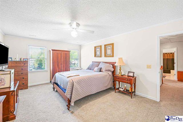 304 Crepe Myrtle Ln, Hartsville, SC 29550