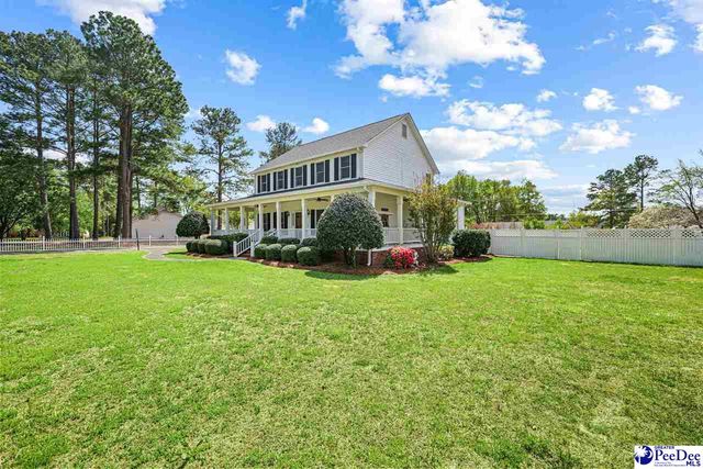 304 Crepe Myrtle Ln, Hartsville, SC 29550