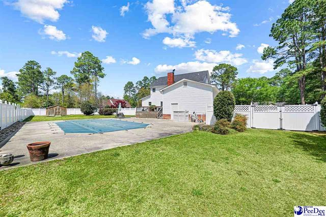 304 Crepe Myrtle Ln, Hartsville, SC 29550