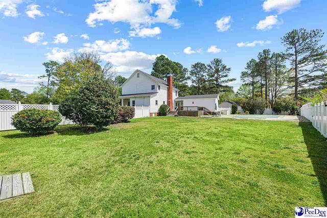 304 Crepe Myrtle Ln, Hartsville, SC 29550