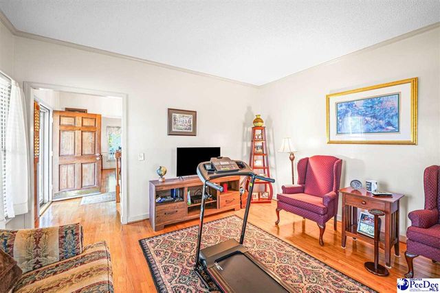 304 Crepe Myrtle Ln, Hartsville, SC 29550