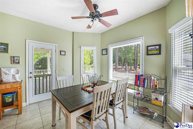 304 Crepe Myrtle Ln, Hartsville, SC 29550