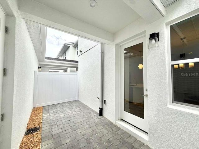 1866 FALCONHURST PLACE, Apopka, FL 32703