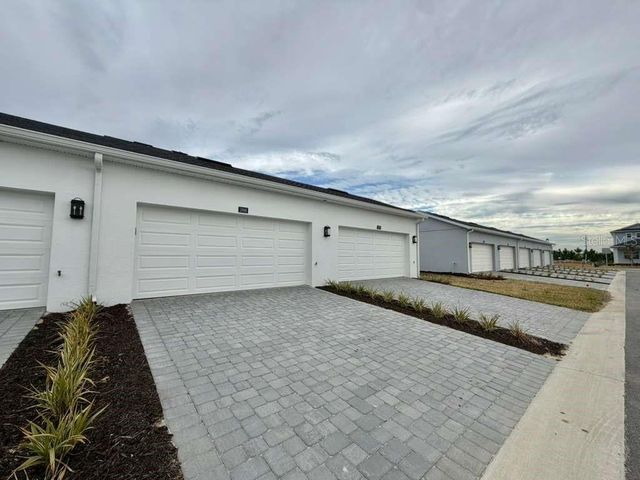 1866 FALCONHURST PLACE, Apopka, FL 32703