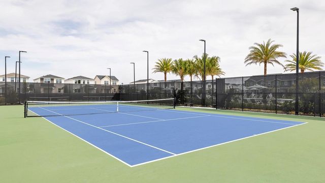 1866 FALCONHURST PLACE, Apopka, FL 32703