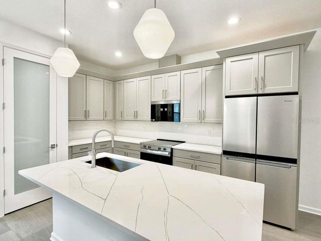 1866 FALCONHURST PLACE, Apopka, FL 32703