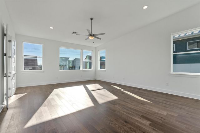 6300 Toscana Ave, Austin, TX 78724