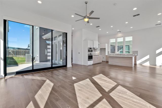 6300 Toscana Ave, Austin, TX 78724