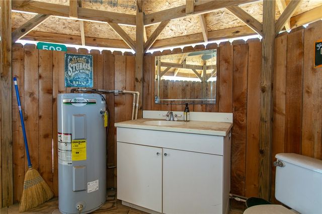 506 Forest Oak Road, Somerville, TX 77879