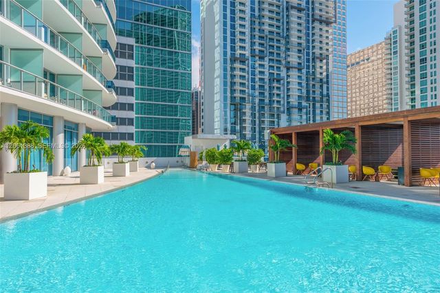 200 Biscayne Boulevard Way 4409, Miami, FL 33131