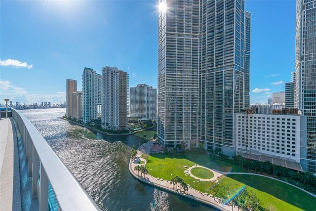 200 Biscayne Boulevard Way 4409, Miami, FL 33131