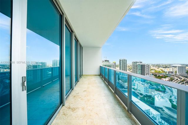 200 Biscayne Boulevard Way 4409, Miami, FL 33131