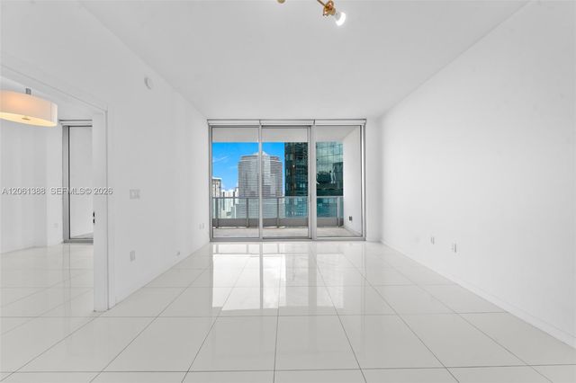 200 Biscayne Boulevard Way 4409, Miami, FL 33131