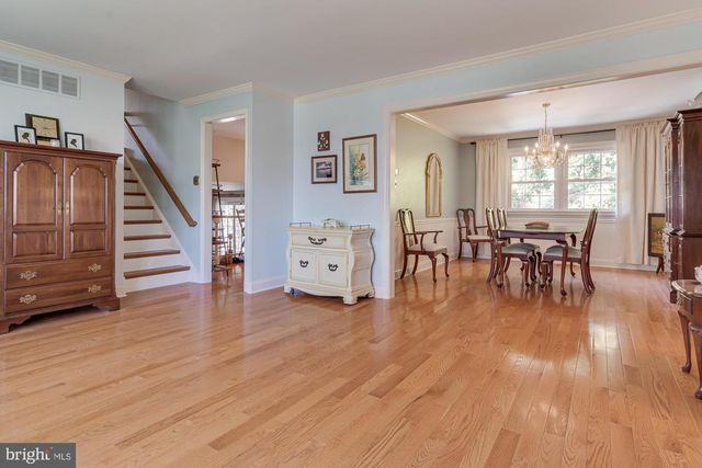225 BUTTONWOOD DR, Feasterville Trevose, PA 19053