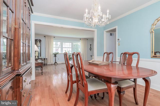 225 BUTTONWOOD DR, Feasterville Trevose, PA 19053