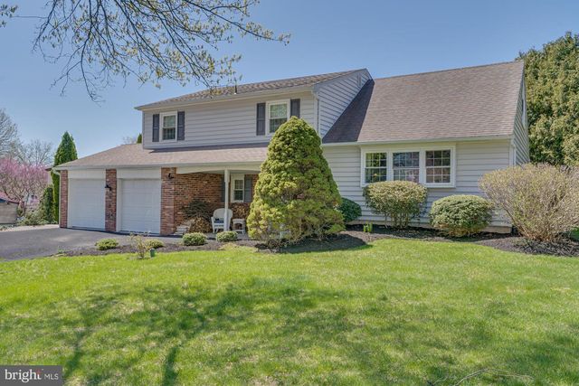 225 BUTTONWOOD DR, Feasterville Trevose, PA 19053