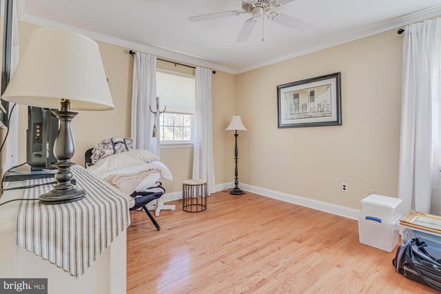 225 BUTTONWOOD DR, Feasterville Trevose, PA 19053