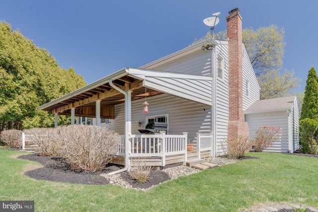 225 BUTTONWOOD DR, Feasterville Trevose, PA 19053