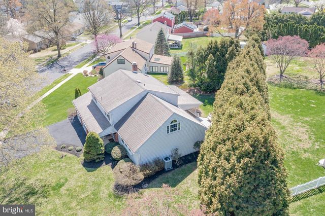 225 BUTTONWOOD DR, Feasterville Trevose, PA 19053