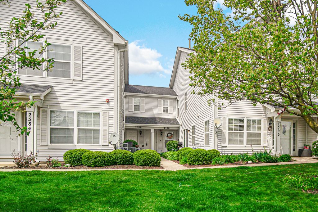 2588 Dickens Court, Aurora, IL 60503