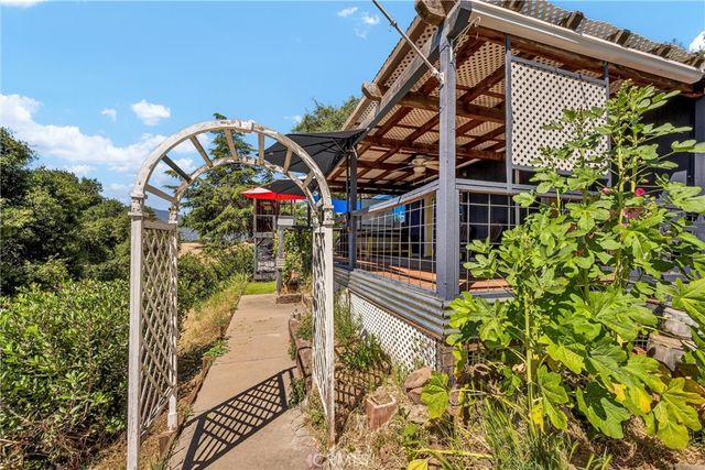 11668 Lakeview, Clearlake Oaks, CA 95423