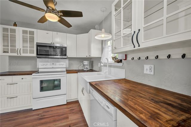 11668 Lakeview, Clearlake Oaks, CA 95423