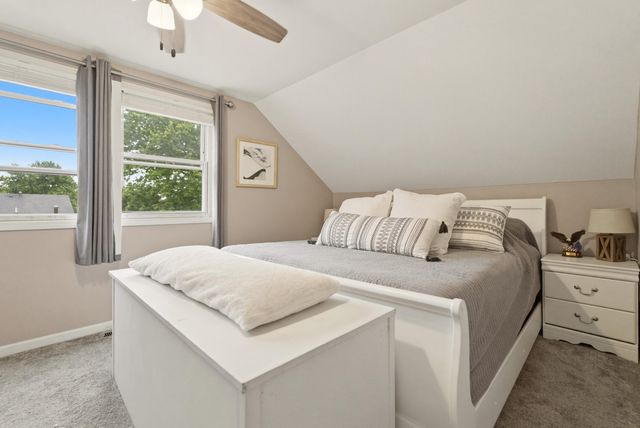 670 Newport Road, Valparaiso, IN 46385