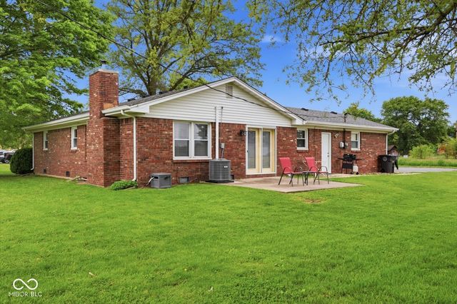 1598 S Thompson Road, Shelbyville, IN 46176
