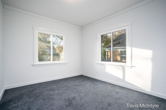 2053 Paris Avenue, Grand Rapids, MI 49505