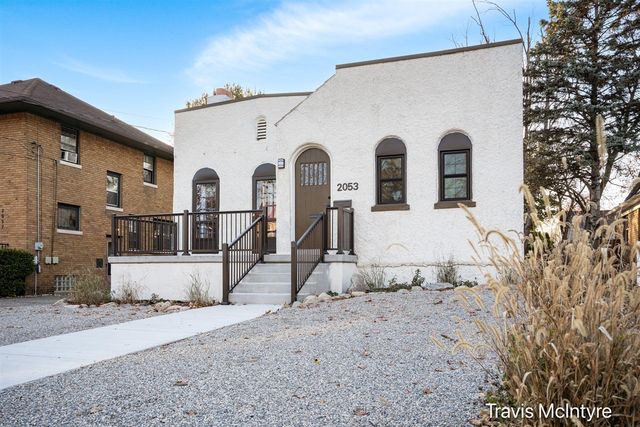 2053 Paris Avenue, Grand Rapids, MI 49505
