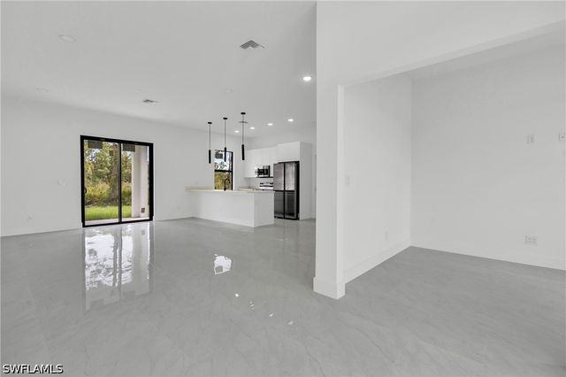 346 Ranchito AVE, Lehigh Acres, FL 33974