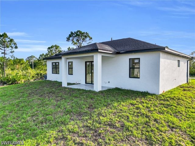 346 Ranchito AVE, Lehigh Acres, FL 33974