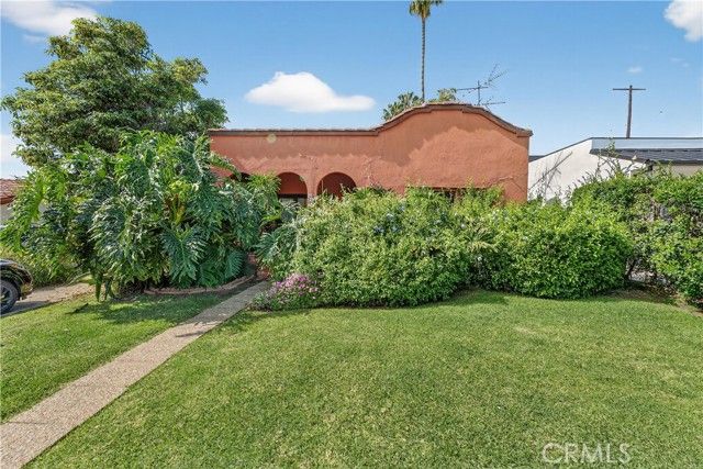 651 N La Jolla, Los Angeles, CA 90048