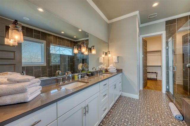 414 Campa Pajama LN, Kingsland, TX 78639