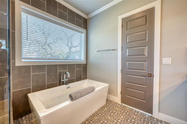 414 Campa Pajama LN, Kingsland, TX 78639