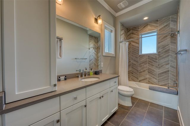 414 Campa Pajama LN, Kingsland, TX 78639